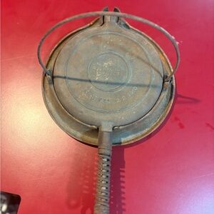 Vintage Metal Waffle Iron